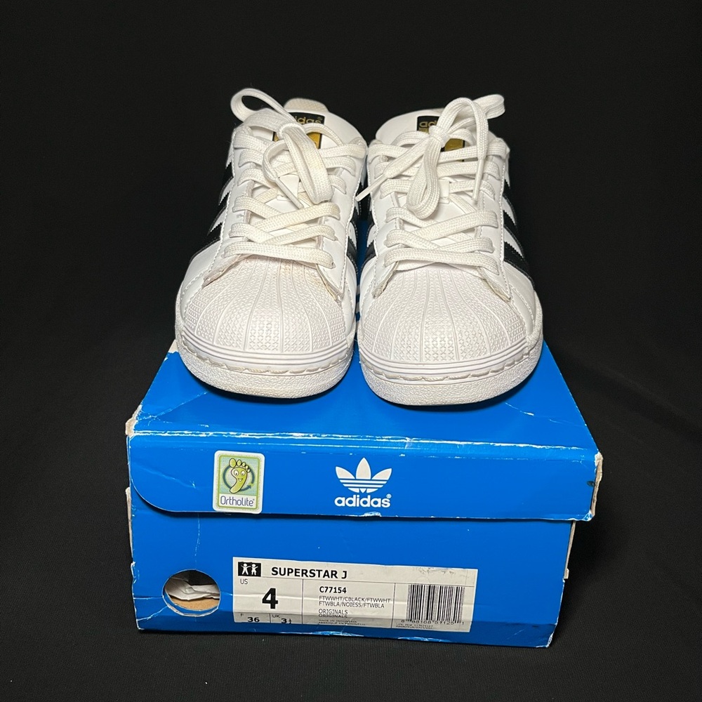 Adidas superstar J